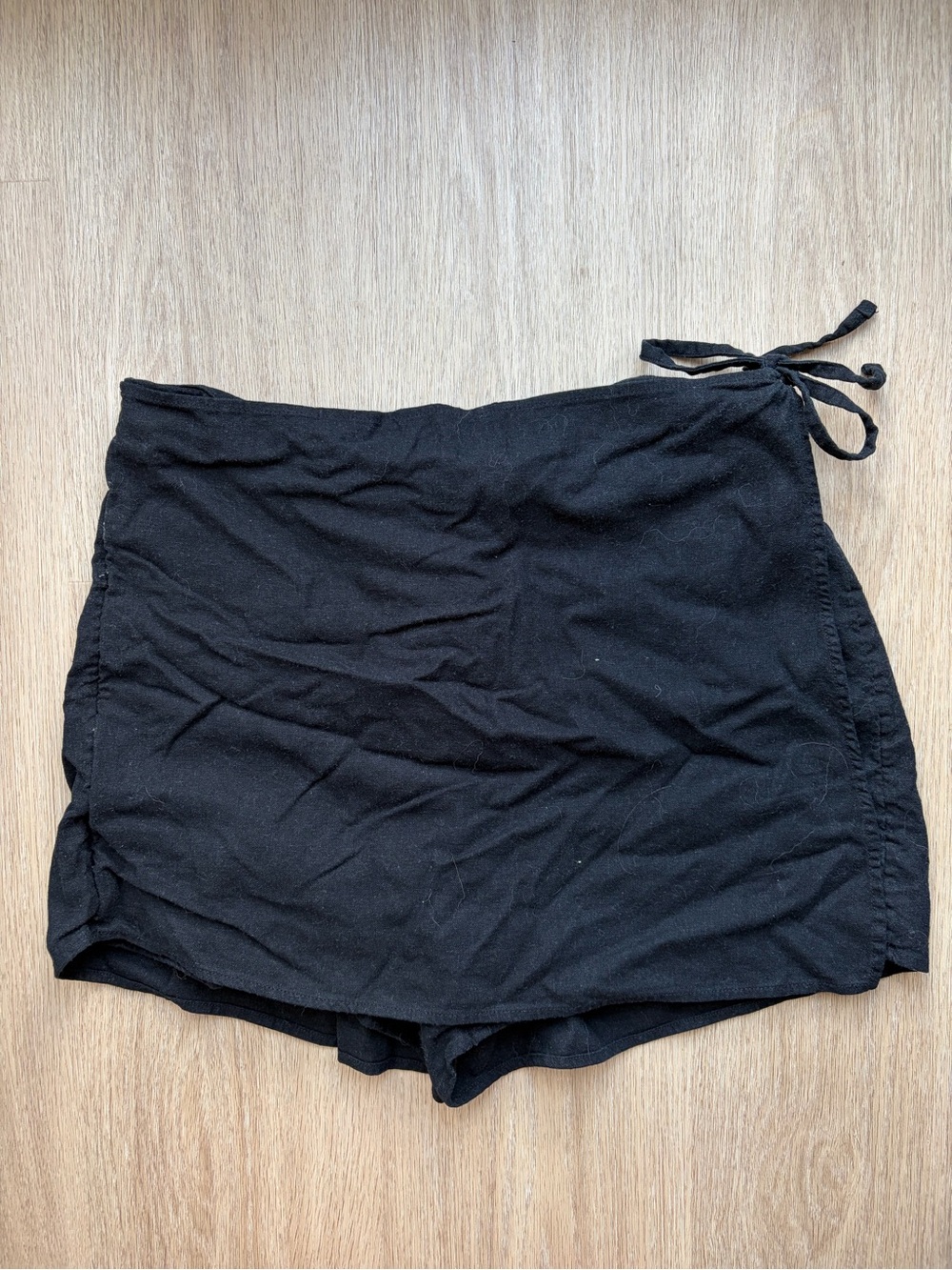 Old Navy Black Women’s Side-Tie Skort
